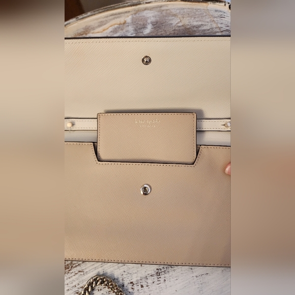Like New Kate Spade Flap Crossbody - Picture 3 of 10